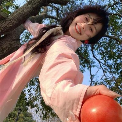 闯入星河的微光